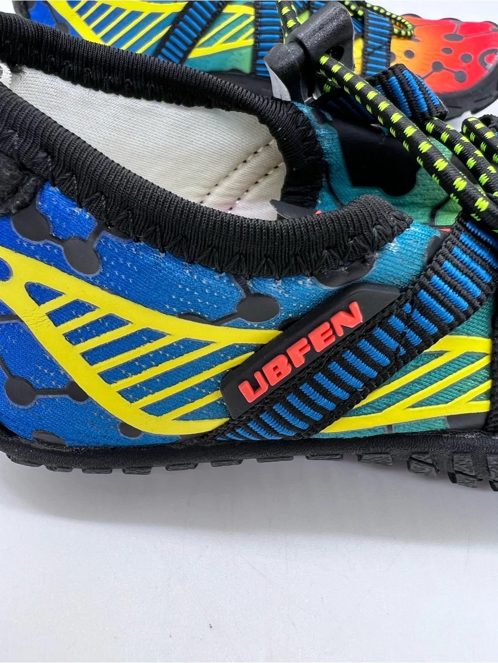UBFEN Kids Unisex Slip On Quick Dry Multicolor Water Shoes Size 11